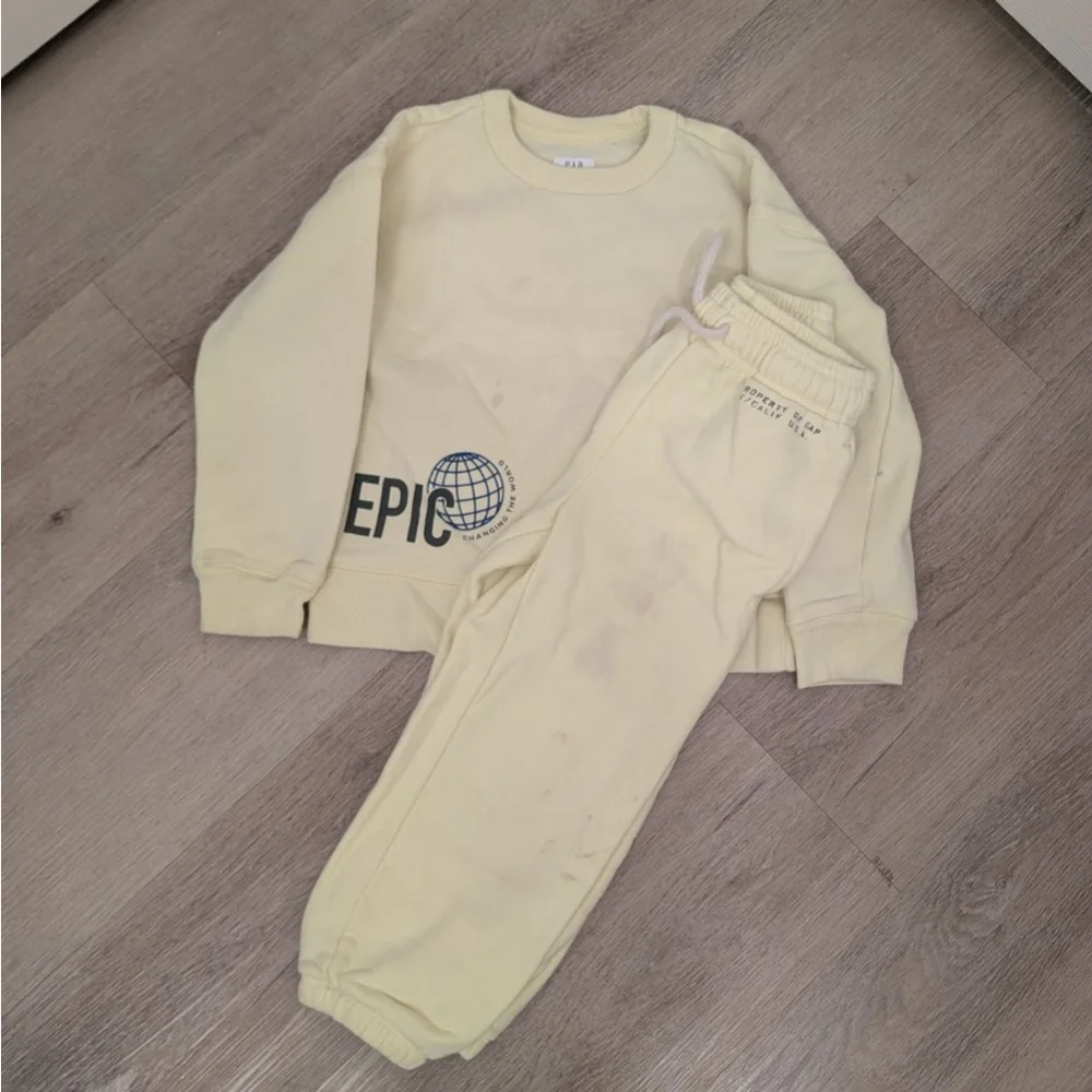 Boys GAP Kids Matching Set XS Light Yellow Blue Sweatshirt & Joggers *STAINS*